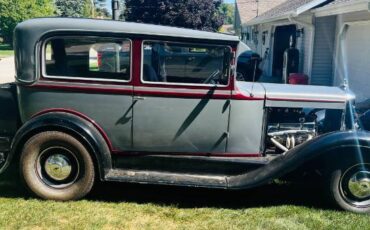 Chevrolet-International-1929-Gray-3