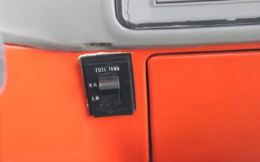 Chevrolet-K10-1976-Orange-26