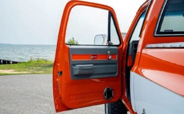 Chevrolet-K10-1976-Orange-32