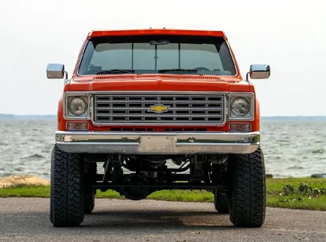 Chevrolet-K10-1976-Orange-5