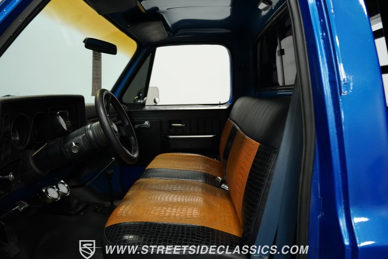 Chevrolet-K10-1984-Blue-Black-43