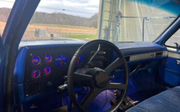 Chevrolet-K10-1987-12