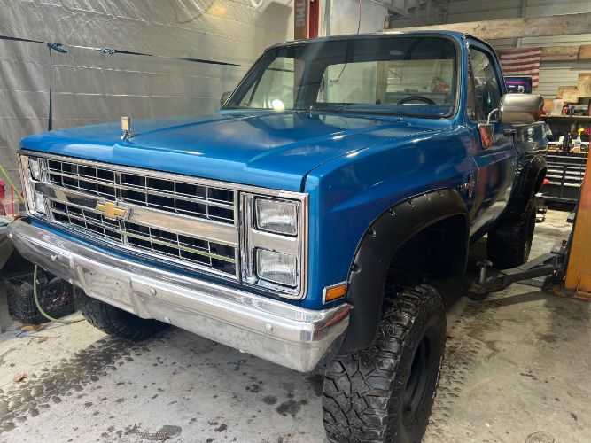 Chevrolet-K10-1987