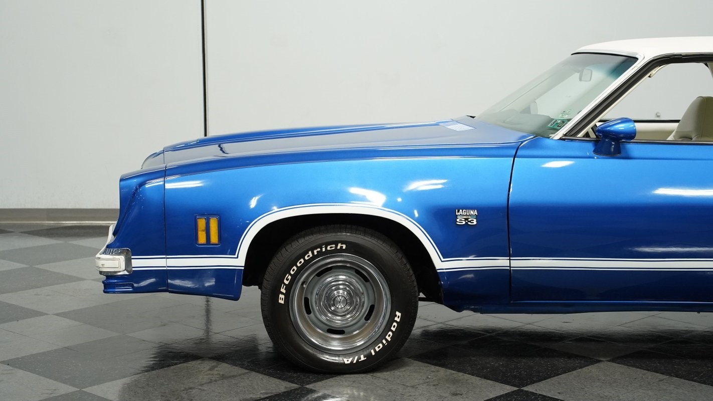 Chevrolet-Laguna-1975-Coupe-20