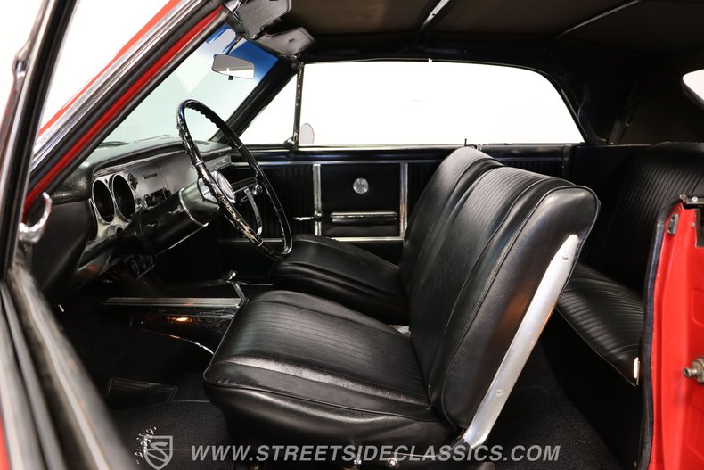 Chevrolet-Malibu-1964-Red-Black-2