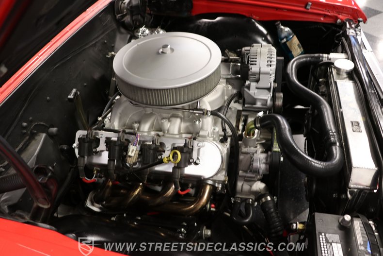 Chevrolet-Malibu-1964-Red-Black-48