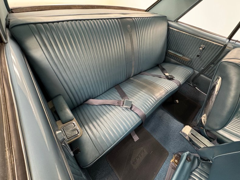 Chevrolet-Malibu-1964-Silver-Blue-Blue-11
