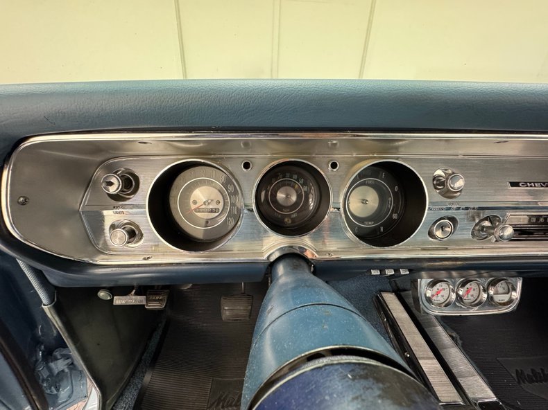 Chevrolet-Malibu-1964-Silver-Blue-Blue-13