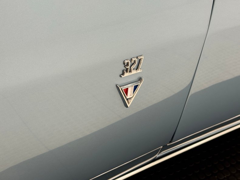 Chevrolet-Malibu-1964-Silver-Blue-Blue-28