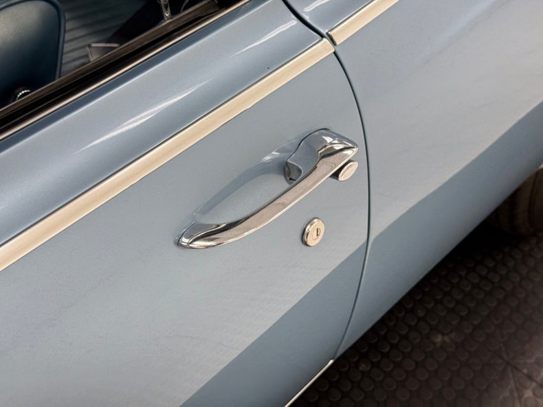 Chevrolet-Malibu-1964-Silver-Blue-Blue-30