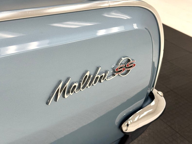 Chevrolet-Malibu-1964-Silver-Blue-Blue-32