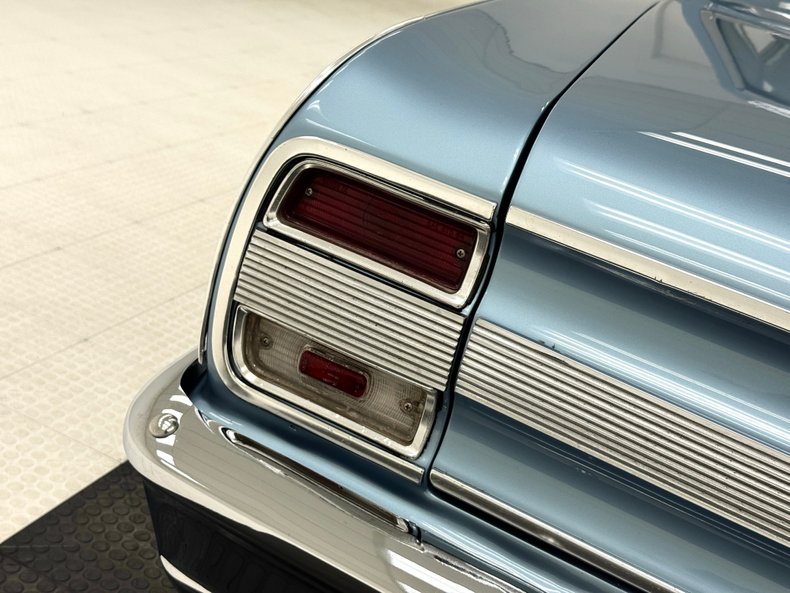 Chevrolet-Malibu-1964-Silver-Blue-Blue-33