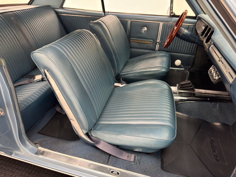 Chevrolet-Malibu-1964-Silver-Blue-Blue-39