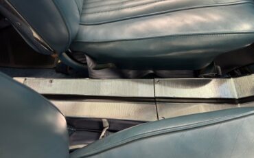 Chevrolet-Malibu-1964-Silver-Blue-Blue-45