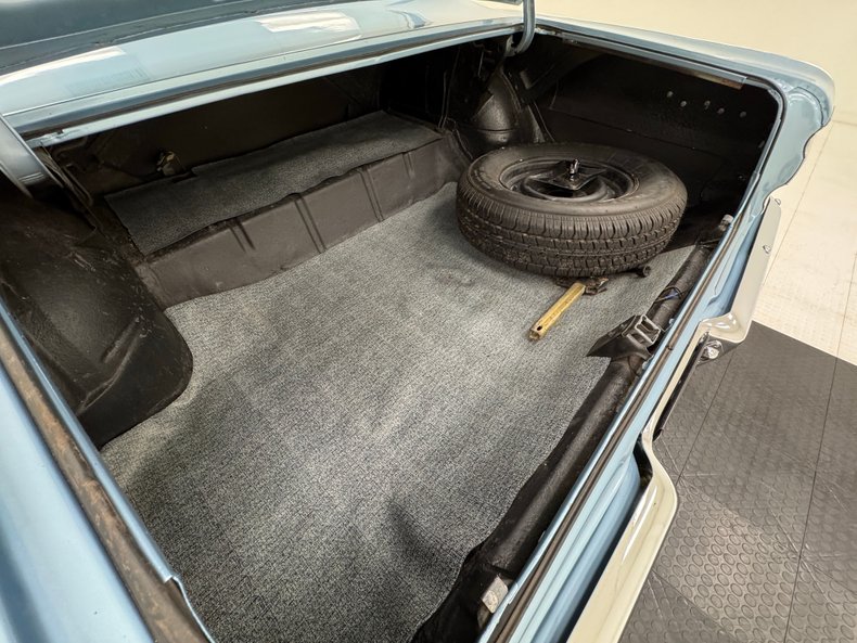 Chevrolet-Malibu-1964-Silver-Blue-Blue-5