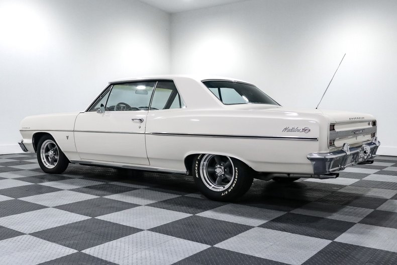 Chevrolet-Malibu-1964-White-Black-10