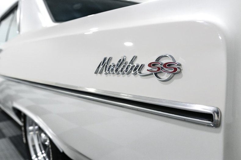 Chevrolet-Malibu-1964-White-Black-12