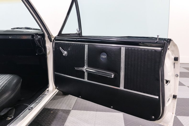 Chevrolet-Malibu-1964-White-Black-18