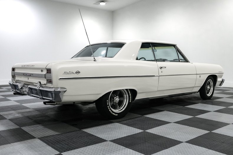 Chevrolet-Malibu-1964-White-Black-26