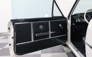 Chevrolet-Malibu-1964-White-Black-27