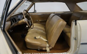 Chevrolet-Malibu-1965-Cameo-Beige-Medium-Saddle-17