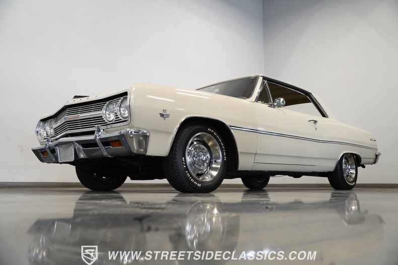 Chevrolet-Malibu-1965-Cameo-Beige-Medium-Saddle-19