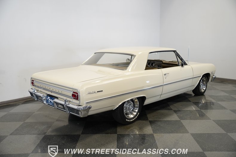 Chevrolet-Malibu-1965-Cameo-Beige-Medium-Saddle-28