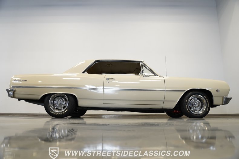 Chevrolet-Malibu-1965-Cameo-Beige-Medium-Saddle-29