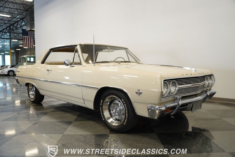Chevrolet-Malibu-1965-Cameo-Beige-Medium-Saddle-3