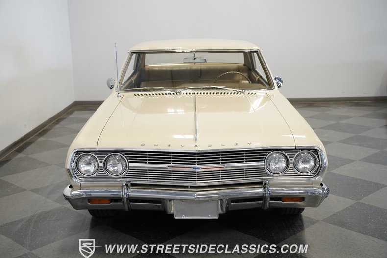 Chevrolet-Malibu-1965-Cameo-Beige-Medium-Saddle-34