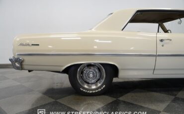 Chevrolet-Malibu-1965-Cameo-Beige-Medium-Saddle-35