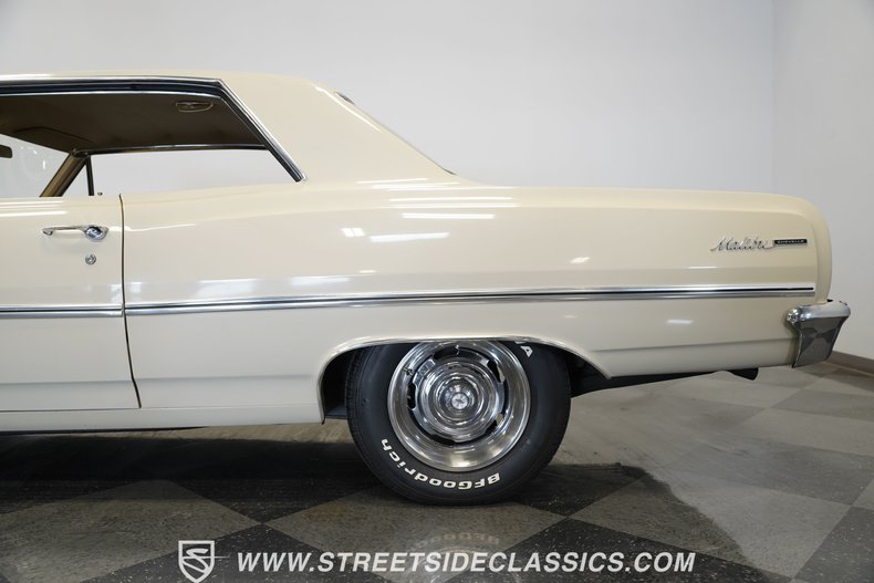 Chevrolet-Malibu-1965-Cameo-Beige-Medium-Saddle-5