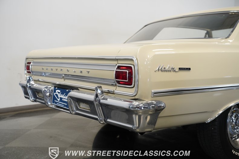 Chevrolet-Malibu-1965-Cameo-Beige-Medium-Saddle-8