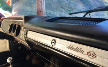 Chevrolet-Malibu-1965-Red-White-8