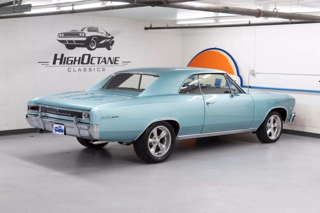 Chevrolet-Malibu-1966-Coupe-35