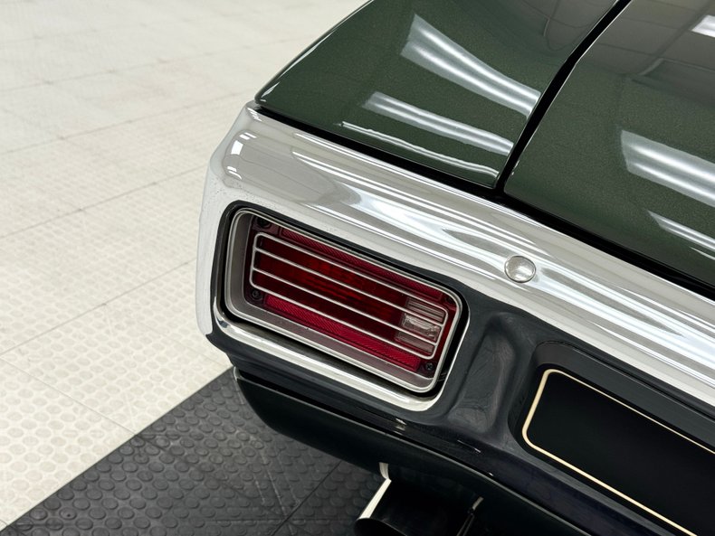 Chevrolet-Malibu-1970-Fathom-Green-Black-20