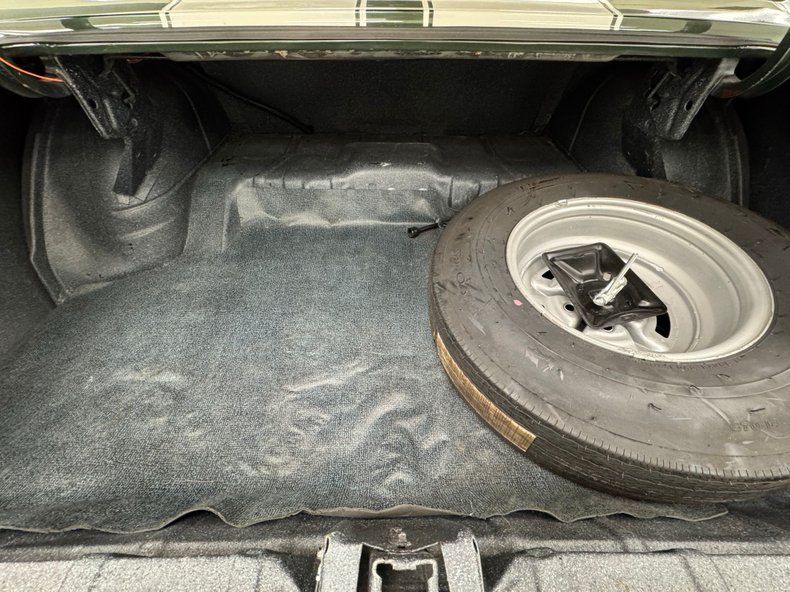 Chevrolet-Malibu-1970-Fathom-Green-Black-28