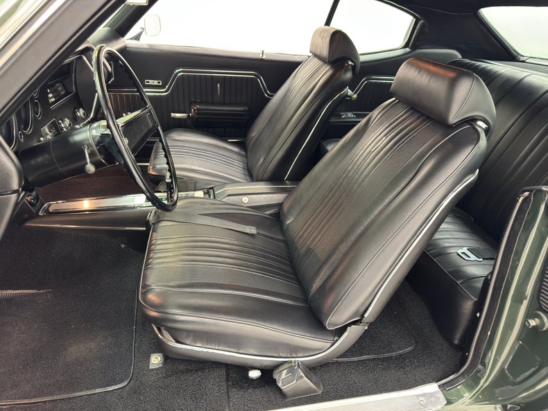 Chevrolet-Malibu-1970-Fathom-Green-Black-32