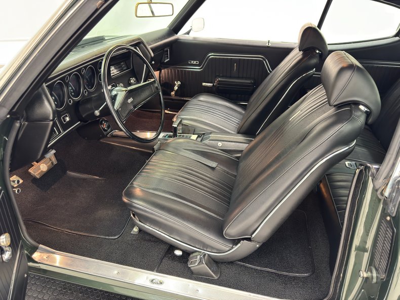 Chevrolet-Malibu-1970-Fathom-Green-Black-33