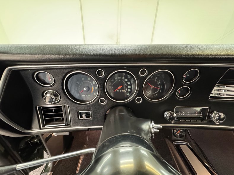 Chevrolet-Malibu-1970-Fathom-Green-Black-37