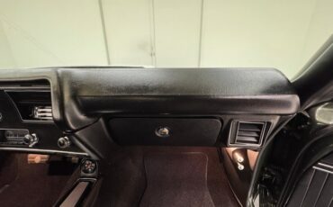 Chevrolet-Malibu-1970-Fathom-Green-Black-40