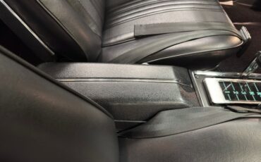 Chevrolet-Malibu-1970-Fathom-Green-Black-42