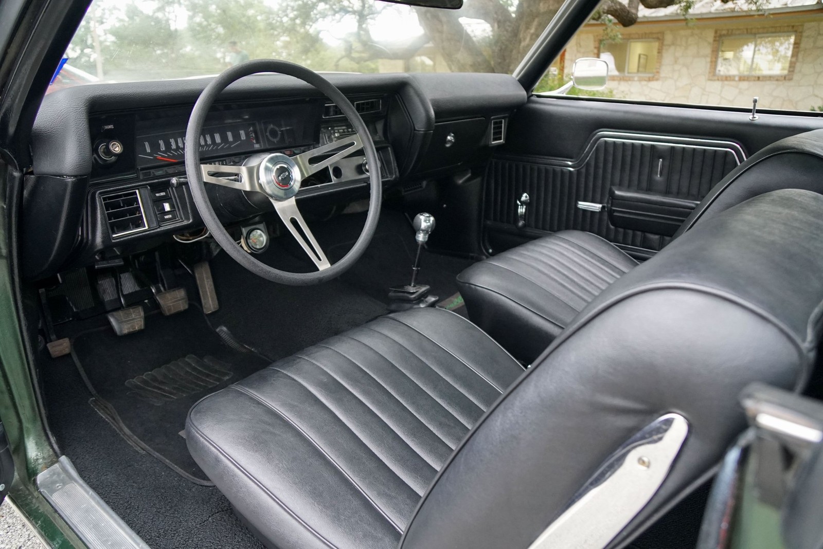 Chevrolet-Malibu-1972-Coupe-17