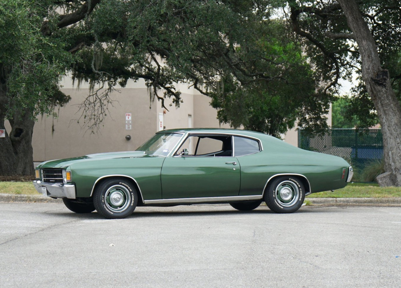 Chevrolet-Malibu-1972-Coupe-2