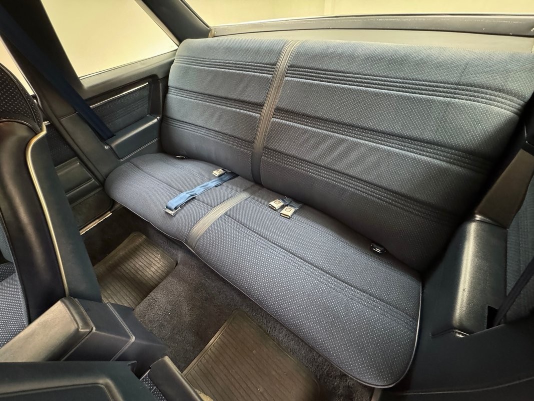 Chevrolet-Malibu-1980-Hardtop-29