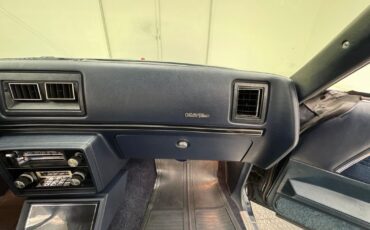 Chevrolet-Malibu-1980-Hardtop-37
