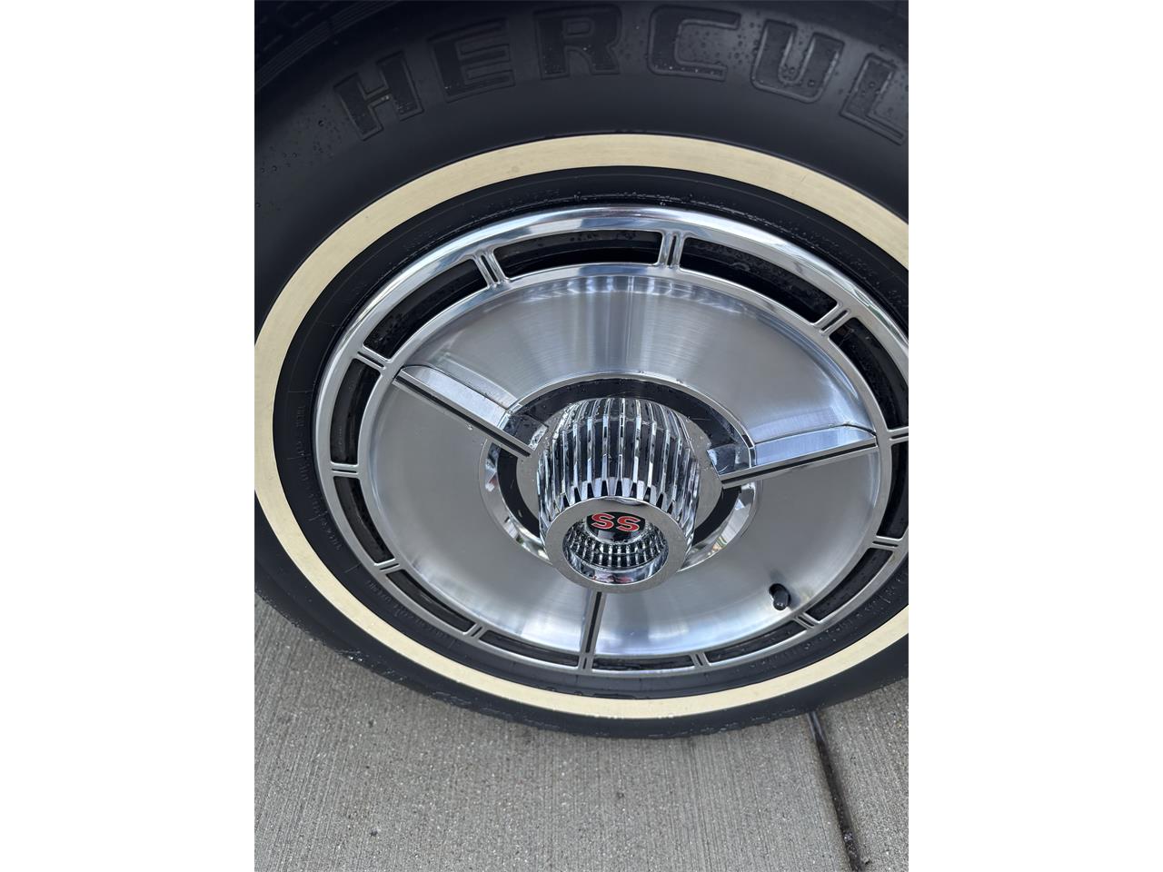 Chevrolet-Malibu-ss-1964-Ember-Red-Black-11