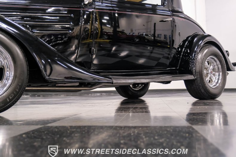 Chevrolet-Master-1935-Black-Beige-29