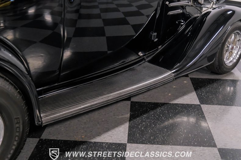 Chevrolet-Master-1935-Black-Beige-33