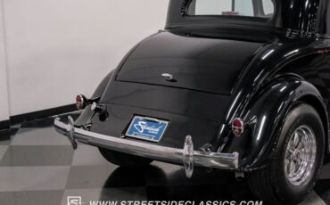 Chevrolet-Master-1935-Black-Beige-4